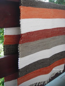 Ručne tkaný koberec