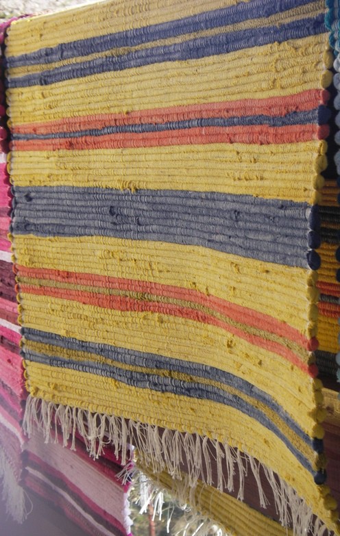 Ručne tkaný koberec